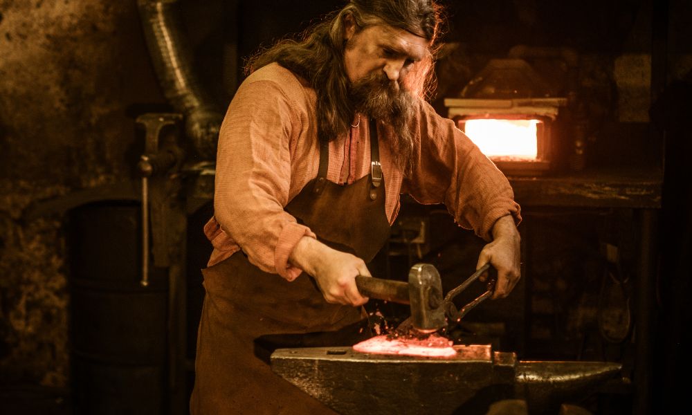 medieval-blacksmith-clothes-reliable-protection-from-heat