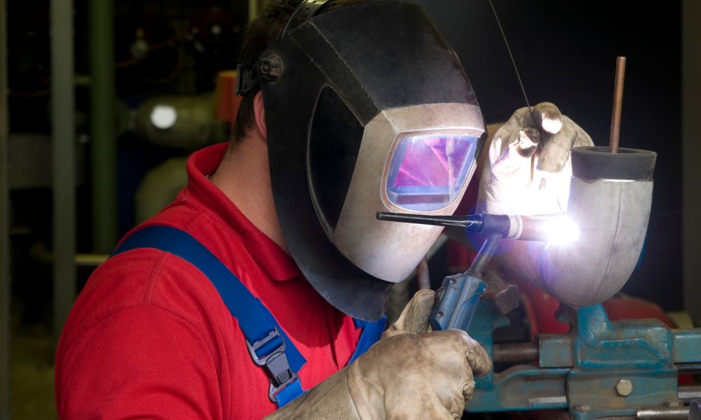 The key difference between TIG and MIG welding
